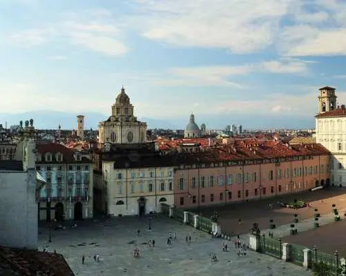 Turin: City Walking Tour with Chocolate Shop Tasting｜Italy