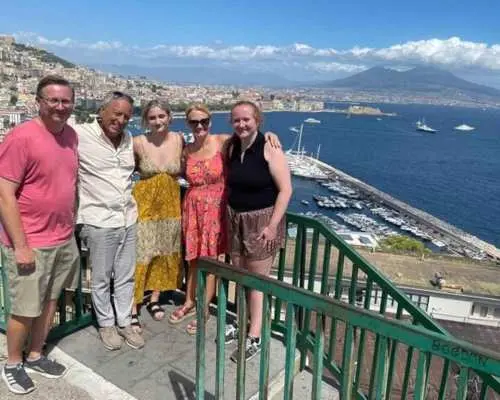 From Rome: Pompeii & Naples Small-Group Day Tour with Lunch｜Italy