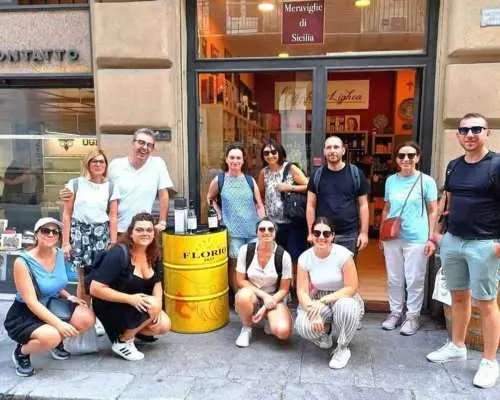 Palermo: Walking Tour of Historic Markets and Monuments｜Italy