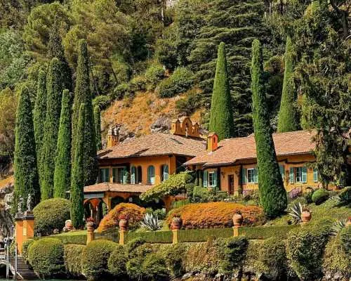 Como: Lake Como Private Guided Boat Tour｜Italy