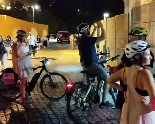 Rome: Guided eBike Evening Tour with italian Aperitif｜Italy