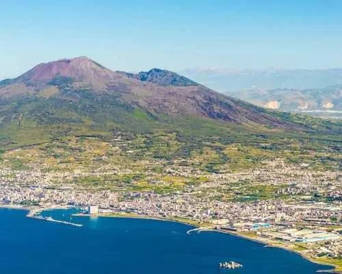 ポンペイ＆ベスビオ山ツアー｜イタリア