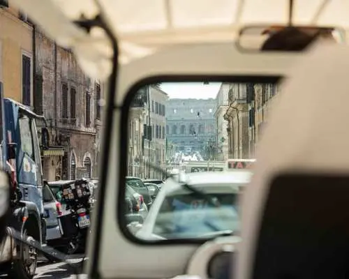 Rome: Tour riêng bằng xe Tuk Tuk có đón khách tại khách sạn và rượu Prosecco | Ý