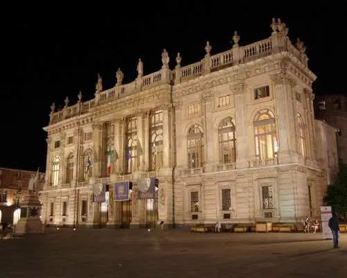 Royal Palace of Turin and Palazzo Madama Night Guided Tour｜Italy