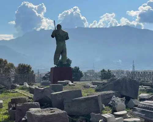从波西塔诺出发：庞贝和维苏威火山小团游｜义大利