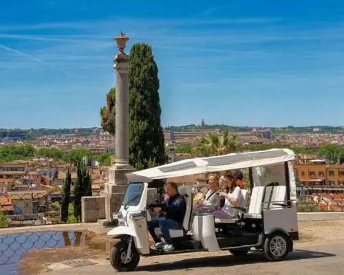 Rome: Tuk-Tuk Guided Tour in Rome City Center｜Italy