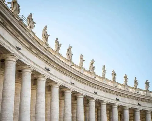 St. Peter’s Basilica Guided Tour with Papal Tombs and Pietà｜Italy