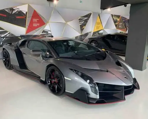 Ferrari Museum, Lamborghini Pagani Museums & Factory+Lunch｜Italy