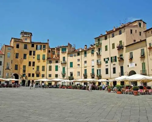 Lucca tour & Pisa tower + Wine Tasting by van from La Spezia｜Italy