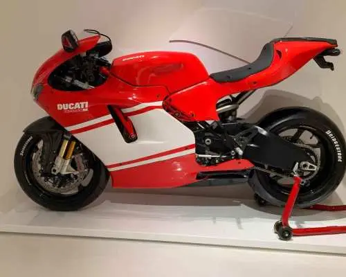 Ducati & Pagani Factories and Museums, Ferrari Museum+Lunch｜Italy