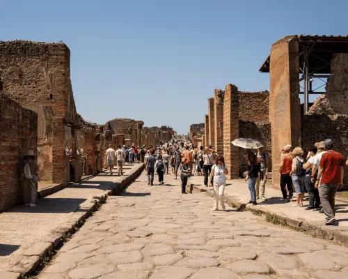 Pompeii: The Ultimate Skip-the-Line Archaeological Adventure｜Italy