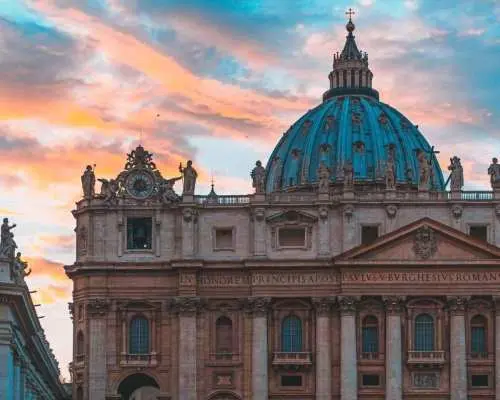 Vatican Experience, St. Peter's Basilica & Dome Climb Option｜Italy