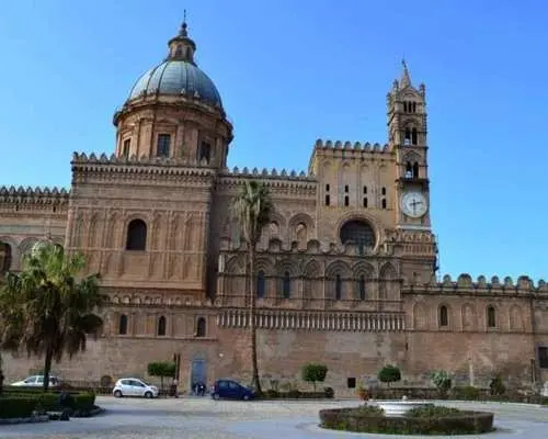 Palermo : Historic Markets & monuments Walking Tour｜Italy