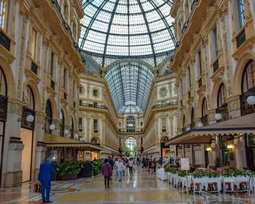 Milan : Historic Walking Tour｜Italy
