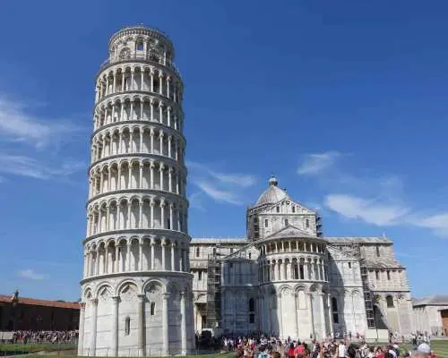 From Florence: Private Pisa, Lucca & Carrara Quarries｜Italy