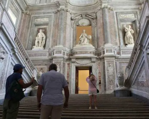 From Naples: Private Tour of Caserta Palace & Gardens｜Italy