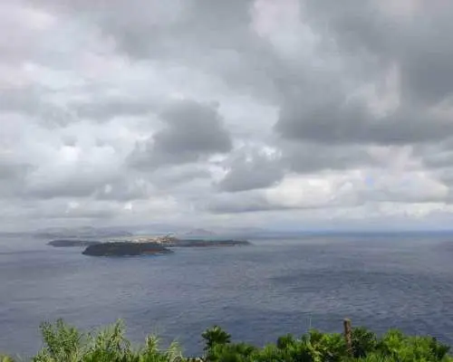 イスキア島：東海岸ハイキング｜イタリア