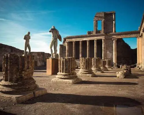 From Naples: Tour of Pompeii with ticket, guide, and transfer included｜Italy