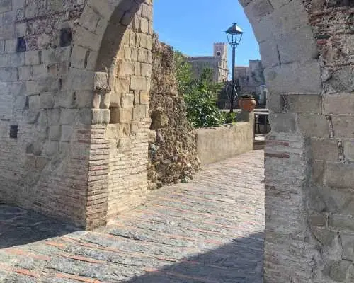 Taormina, Savoca, Castelmola and Messina tour. Departure from Messina｜Italy