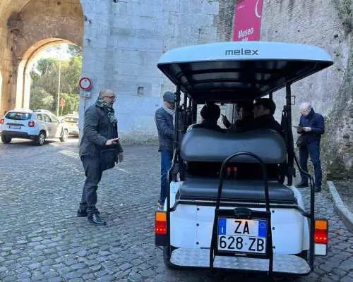 Rome: Private Golf Cart tour of Catacomb &Ancient Appian Way｜Italy