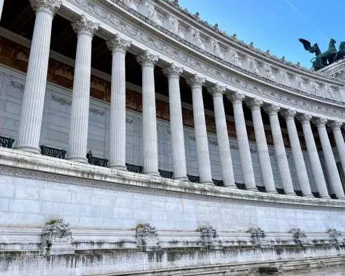 Rome: Monument to Victor Emmanuel & P. Venezia Private Tour｜Italy