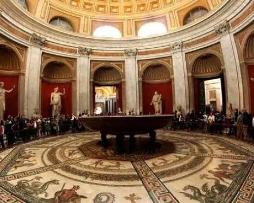 Vatican Museums group Tour｜Italy
