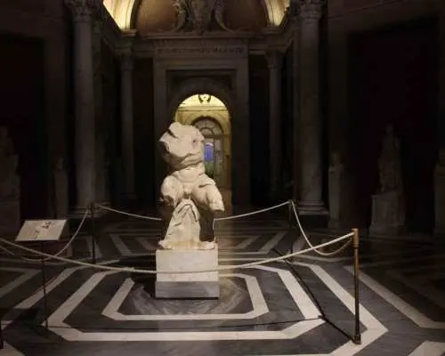 Guided Tour of Vatican Museum & Sistine Chapel｜Italy