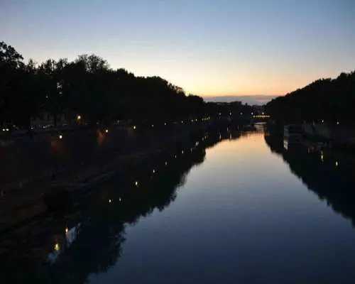 罗马私人夜游，当地导游陪同，包含乘车、步行和美食｜义大利