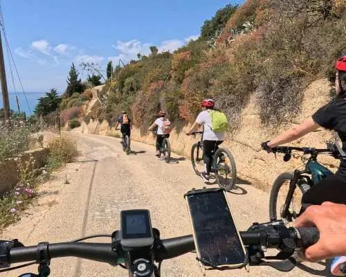 E-Bike Tour of the Scale of the Turks: Food Tasting, Villages, Snorkeling, Nature Reserve｜Italy