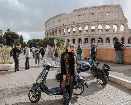 Rome: Vespa Ride with Professional Photo｜Italy
