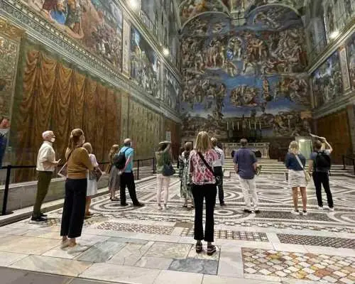 The Vatican Unveiled: A VIP Tour of Art, Faith, and Legacy｜Italy