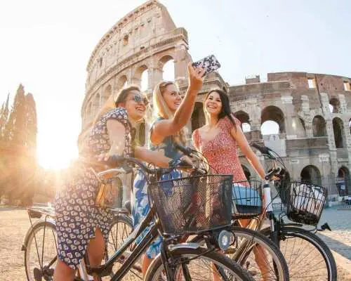 Rome: Colosseum Entry & 48-Hour Hop-On Hop-Off Bus｜Italy