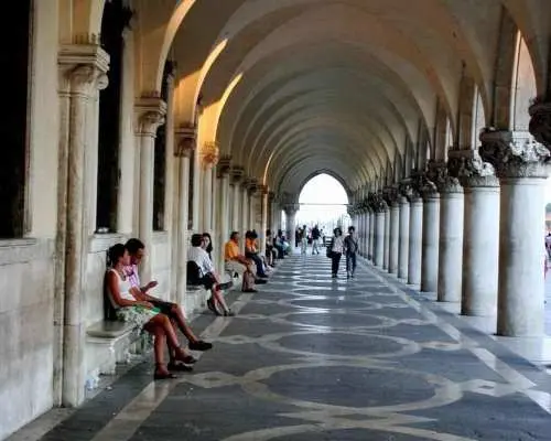 Venice Tour: St. Mark’s, Doge’s Palace & Rialto Bridge｜Italy