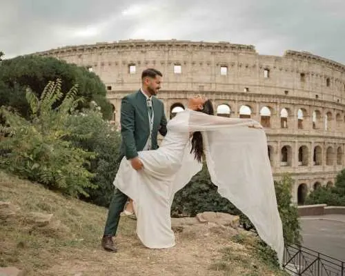 Rome: Iconic Couple Photoshoot Colosseum & Trevi Fountain｜Italy