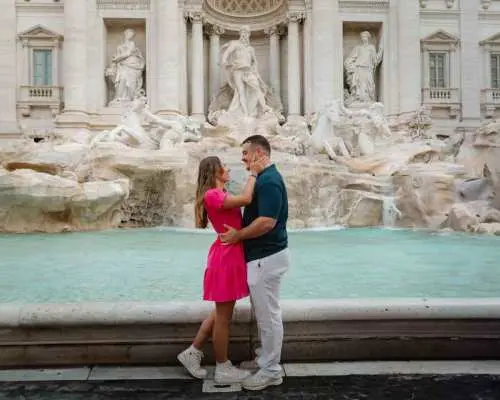 Rome: Iconic Couple Photoshoot Colosseum & Trevi Fountain｜Italy