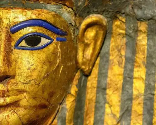 Turin: Egyptian Museum Tour and Aperitivo in Iconic Café｜Italy