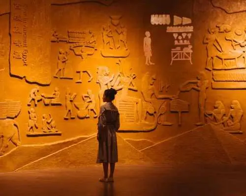 Turin: Egyptian Museum Tour and Aperitivo in Iconic Café｜Italy
