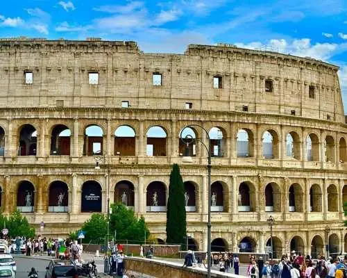 Rome: Walking Tour with Coffee, Trevi Fountain, & Forum｜Italy
