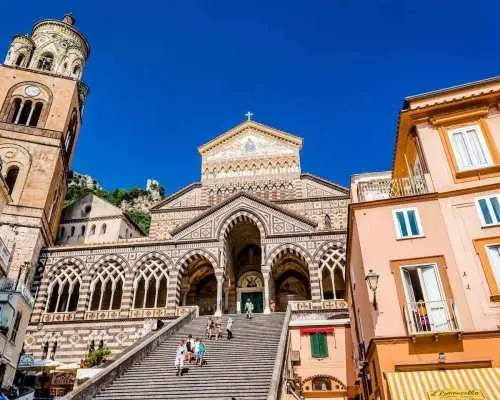 Day Trip from Rome to Amalfi and Pompeii｜Italy