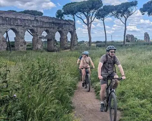 Rome: Appian Way E-Bike 4.5h W/Private Transfer-Skip Traffic｜Italy