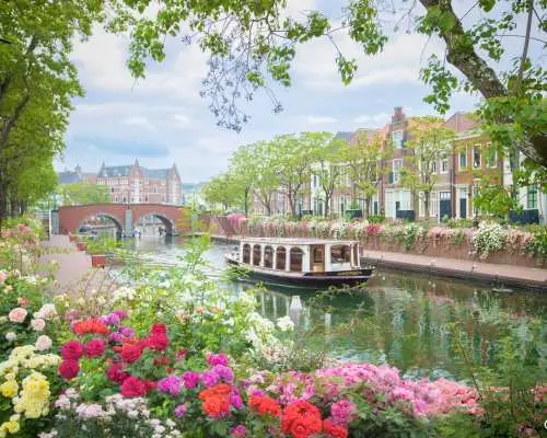 Huis Ten Bosch 2D1N | All-Inclusive:Hotel, Bus, Pass, Meals & Free-flow Drinks