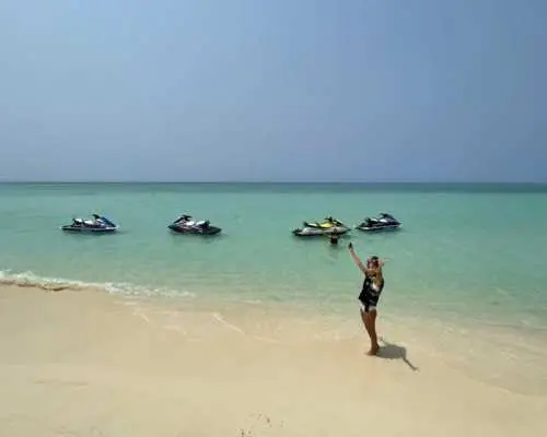 【宮古島】ジェットスキーツーリング！！洞窟or幻の島コース【免許有り】