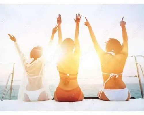 [Departing from Ginowan Marina] Fully Private Boat Charter [Freely Customizable Plan - 3.5-Hour Course] Popular with Families and Groups! Includes Photos of Your Experience!
