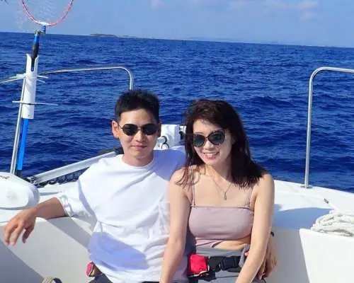 [Departing from Ginowan Marina] Fully Private Boat Charter [Freely Customizable Plan - 5-Hour Course] Popular with Families and Groups ♪ Includes Photos of Your Experience ♪ Brand New Boat