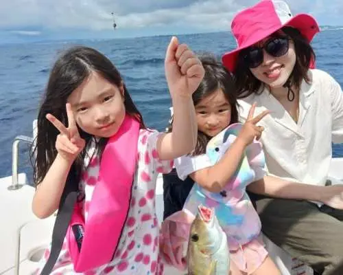 [Departing from Ginowan Marina] Private Private charter boat Charter [Okinawa Multi-Species Fishing - Beginners Welcome! 3.5-Hour Course] Popular with Families and Groups! Children Welcome!