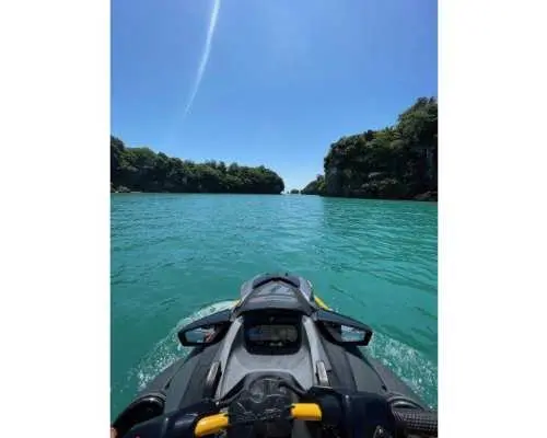 [Okinawa, Uruma City] Jet ski tour to Ikei Island and Ikei Beach (60 minutes)! Kaichu Road, Henza Island, Hamahiga Island, Miyagi Island, Ikei Island, Yakeina. Children welcome!