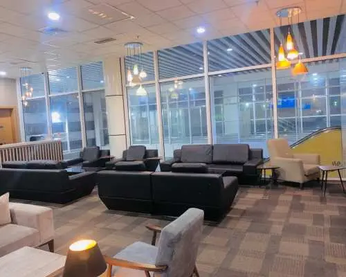 羅伯茲國際機場(ROB) | Terminal A | Sanbra Business & Priority Lounge | 貴賓室服務