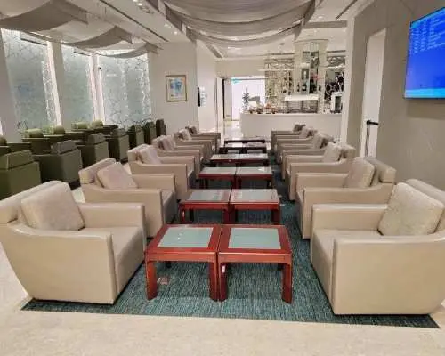 杜拜國際機場(DXB) | Terminal 1 | Ahlan Lounge (Concourse D) | 貴賓室服務