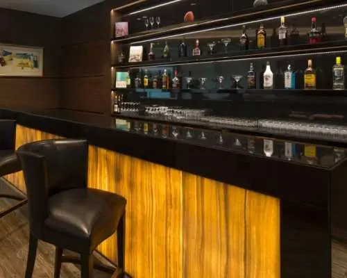 杜拜國際機場(DXB) | Terminal 1 | Ahlan First Class Lounge (Concourse D) | 貴賓室服務