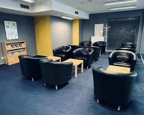 圖拉尼機場(BRQ) | Terminal 1 | Business Lounge | 貴賓室服務